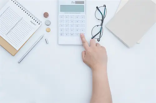 家居企业介绍排版